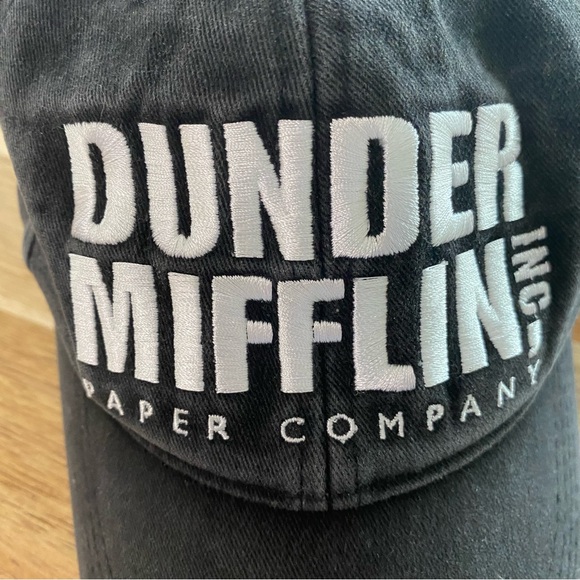 The Office l Dunder Mifflin Hat‎ - Picture 2 of 6